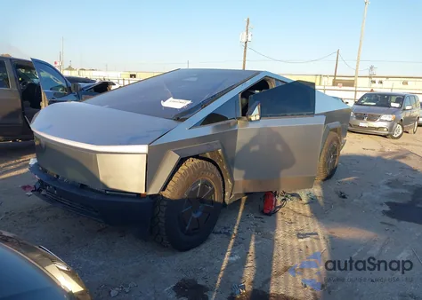 2024 Tesla Cybertruck All-Wheel Drive z USA, uszkodzony, nr VIN 7G2CEHED4RA048571